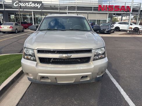 Used 2008 Chevrolet Tahoe LS image 2