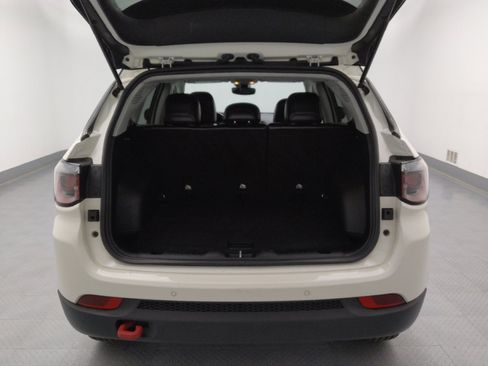 Used 2021 Jeep Compass Trailhawk AWD/4WD image 29