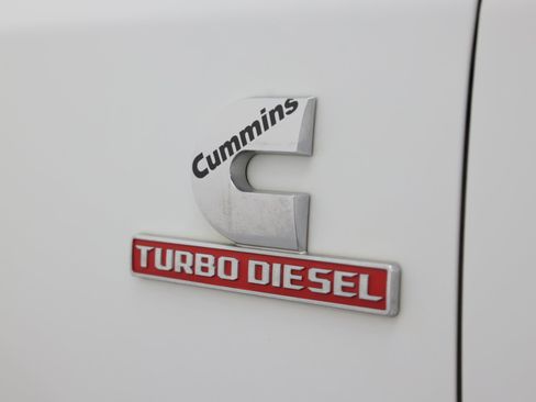 Used 2024 RAM 2500 Big Horn w/ Off Road Package AWD/4WD image 8