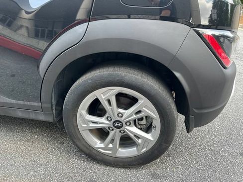 Used 2023 Hyundai Kona SEL AWD/4WD image 6