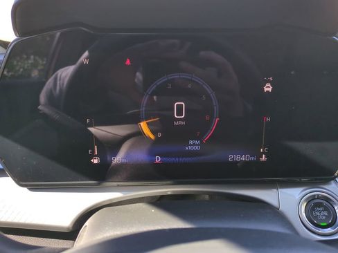 Used 2025 Chevrolet Trax LT w/ LT Convenience Package image 25