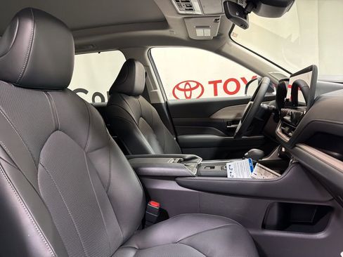 Used 2026 Toyota Grand Highlander Limited image 12