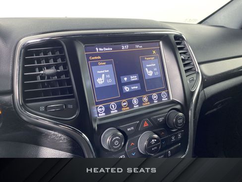 Used 2018 Jeep Grand Cherokee Laredo AWD/4WD image 5