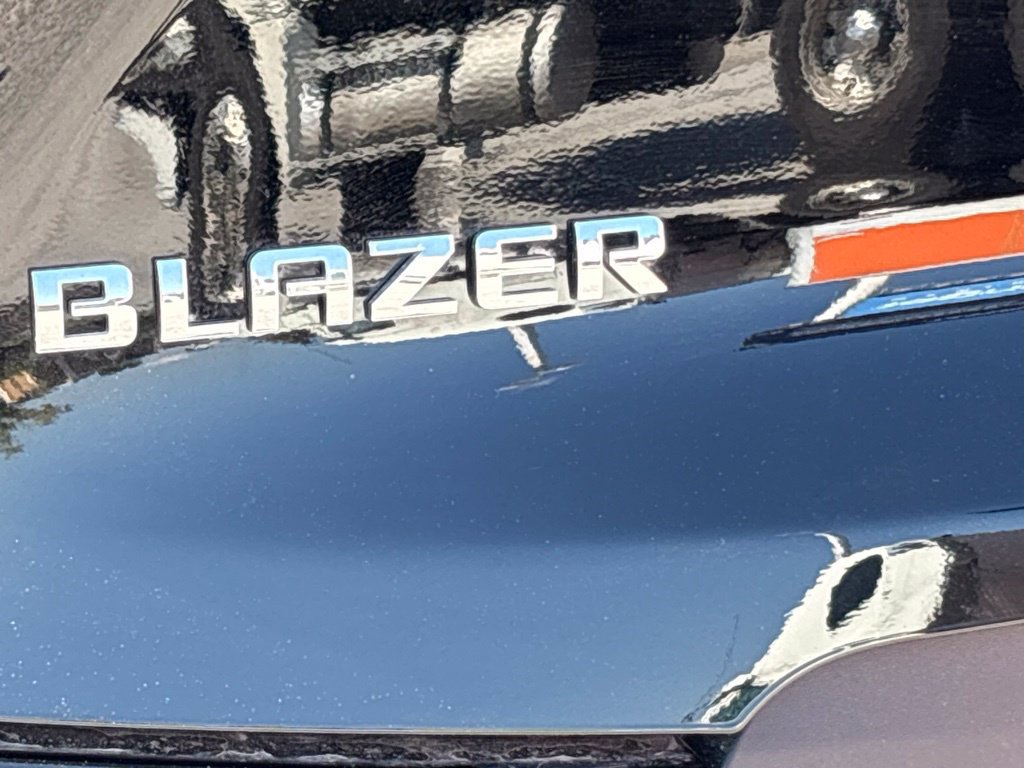 New 2026 Chevrolet Blazer LT w/ Sound & Technology Package FWD image 20