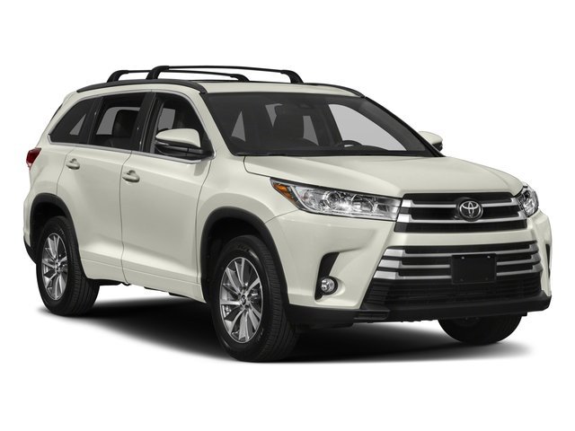 Certified 2017 Toyota Highlander XLE AWD/4WD image 6