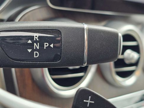Used 2022 Mercedes-Benz GLC 300 image 31