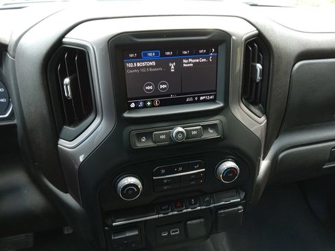Used 2023 Chevrolet Silverado 2500 Custom w/ Custom Value Package AWD/4WD image 16