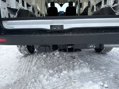 New 2025 Ford Transit 250 148 Medium Roof RWD image 42