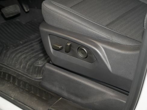 Used 2024 Chevrolet Silverado 1500 Custom w/ Turbomax Blackout Package image 22