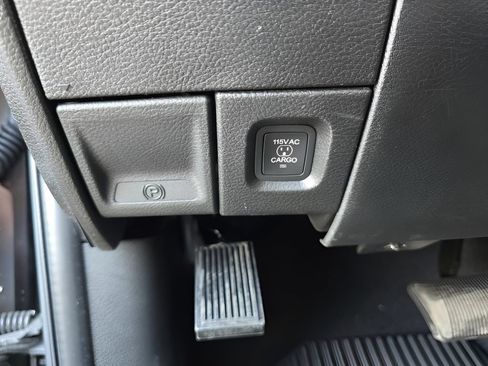 New 2026 RAM 2500 Laramie w/ Night Edition AWD/4WD image 13