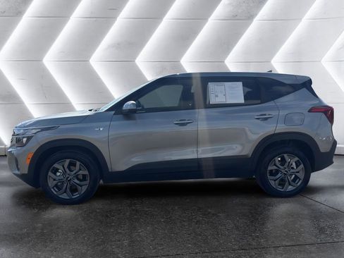 Used 2026 Kia Seltos LX image 4