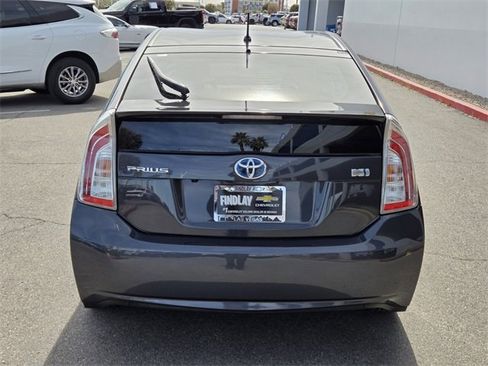 Used 2015 Toyota Prius Four image 5