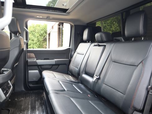 Used 2023 Ford F250 Lariat w/ Black Appearance Package AWD/4WD image 35