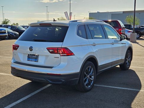 Used 2023 Volkswagen Tiguan SE AWD/4WD image 6