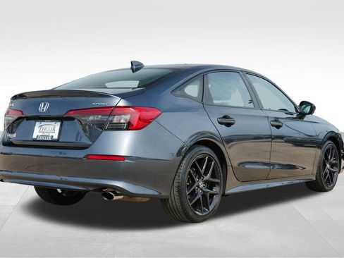 Used 2023 Honda Civic Sport image 8