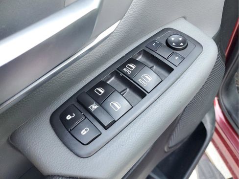 Used 2020 RAM 1500 Big Horn AWD/4WD image 12