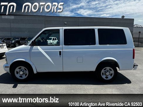 Used 2005 Chevrolet Astro Passenger AWD image 3
