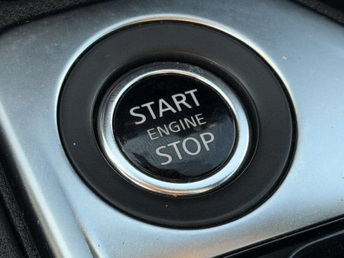 Used 2025 Nissan Sentra SV FWD image 21
