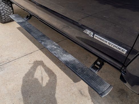 Used 2021 Ford F250 Lariat w/ Lariat Ultimate Package image 12