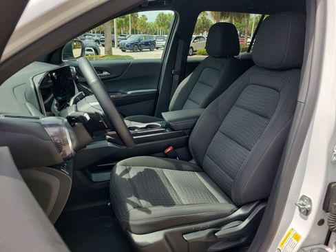 Used 2025 Chevrolet Equinox LT FWD image 15