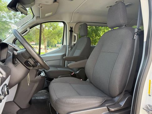 Used 2017 Ford Transit 350 XLT RWD image 35