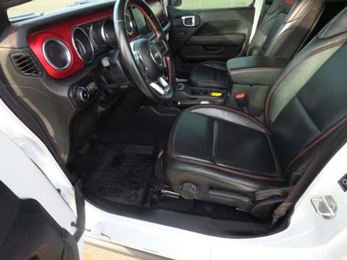 Used 2022 Jeep Wrangler Unlimited Rubicon w/ Xtreme Recon 35" Tire Package image 13