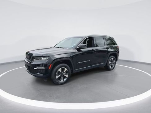 Used 2024 Jeep Grand Cherokee Limited 4xe AWD/4WD image 4