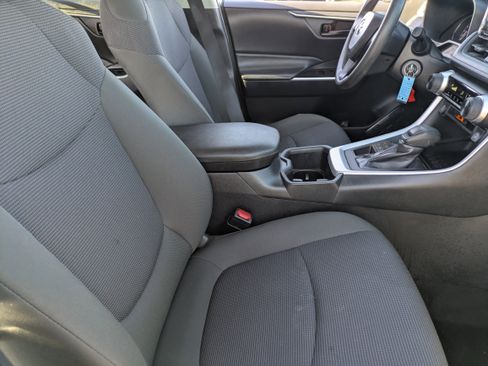 Used 2024 Toyota RAV4 LE image 12
