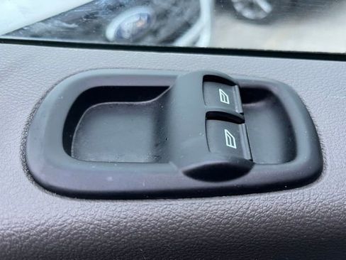 Used 2021 Ford Transit 350 XLT image 12