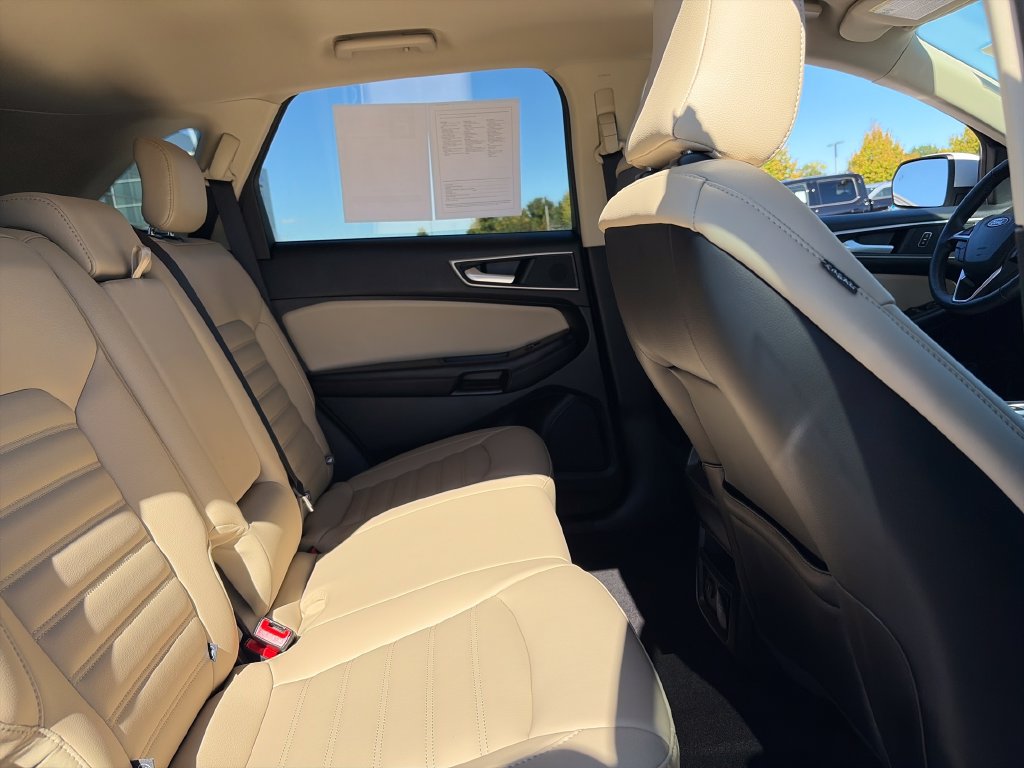 Used 2024 Ford Edge SEL w/ Convenience Package AWD/4WD image 31