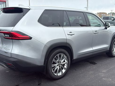 Certified 2024 Toyota Grand Highlander AWD image 7