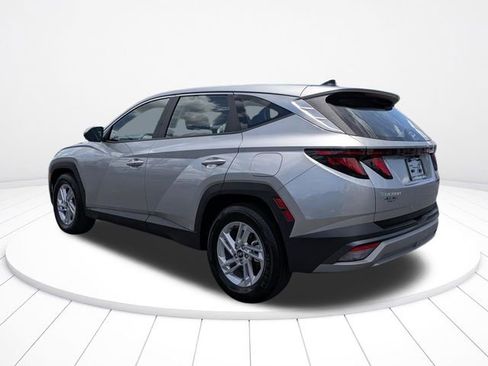 Used 2025 Hyundai Tucson SE FWD image 5