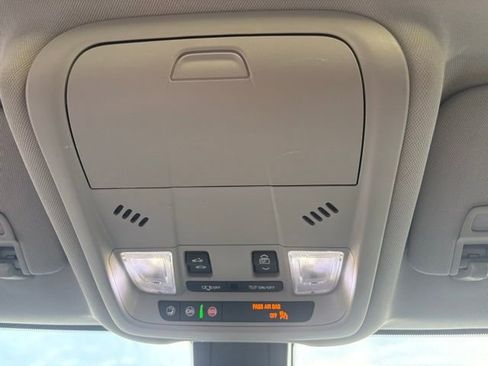 Used 2021 GMC Terrain SLE w/ Driver Convenience Package image 37