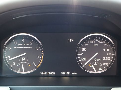 Used 2010 Land Rover Range Rover Supercharged AWD/4WD image 26