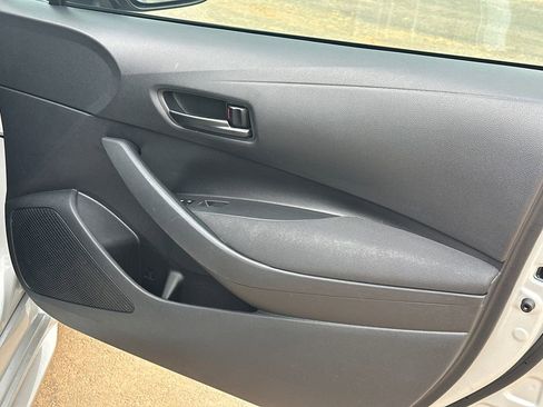 Used 2024 Toyota Corolla LE image 14