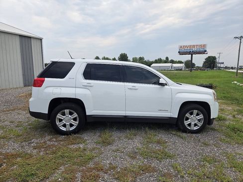 Used 2014 GMC Terrain SLE AWD/4WD image 7