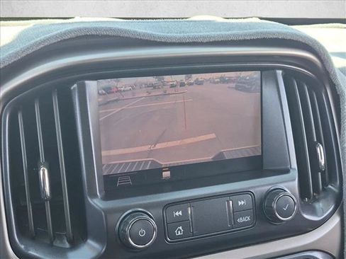 Used 2022 Chevrolet Colorado Z71 w/ Safety Package RWD image 19