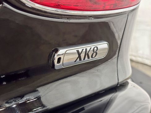 Used 2005 Jaguar XK8 Convertible RWD image 38
