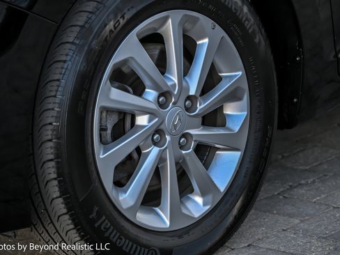 Used 2022 Hyundai Accent SEL image 7