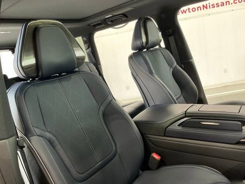 Used 2026 INFINITI QX80 4WD w/ Sport Exterior Package image 22