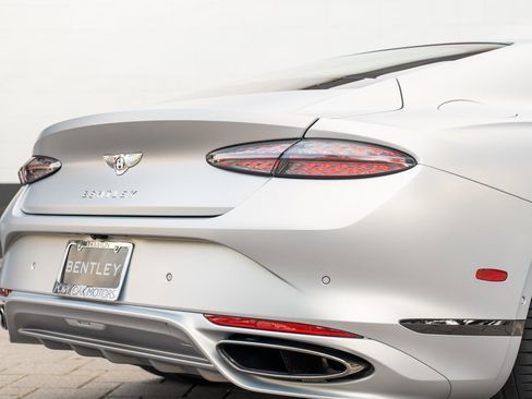 Used 2025 Bentley Continental GT Speed image 45