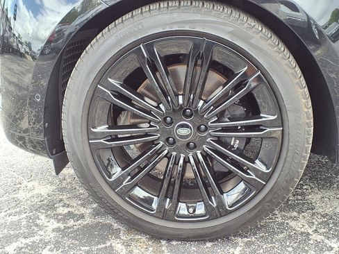Used 2023 Land Rover Range Rover SE image 29