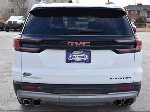 Used 2025 GMC Acadia Elevation image 6