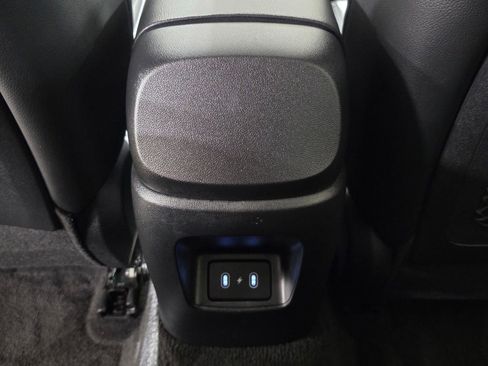 Certified 2025 Hyundai Elantra Limited image 16