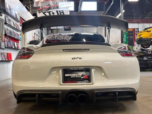 Used 2016 Porsche Cayman GT4 RWD image 8