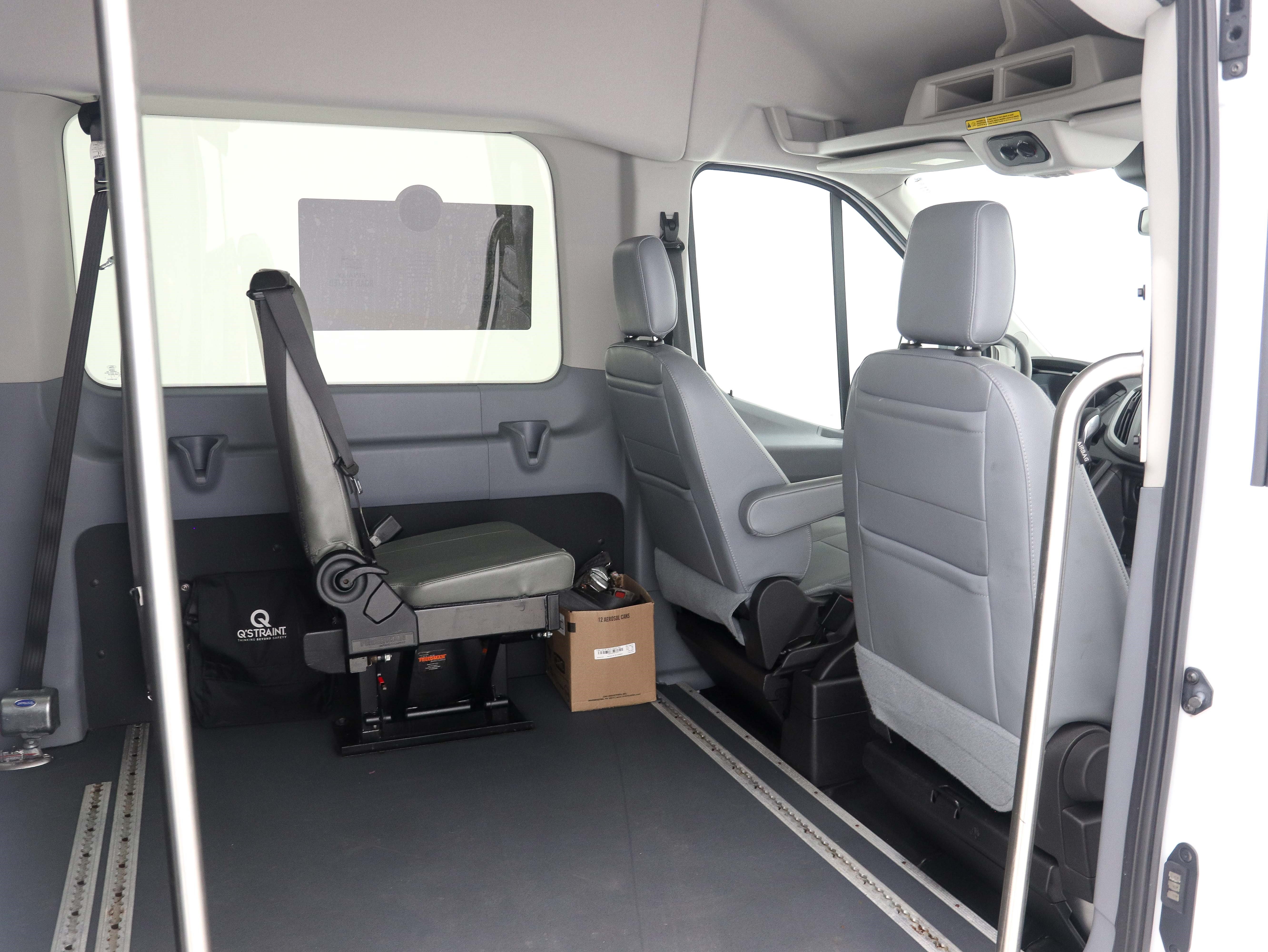 Used 2019 Ford Transit 350 XL RWD image 24