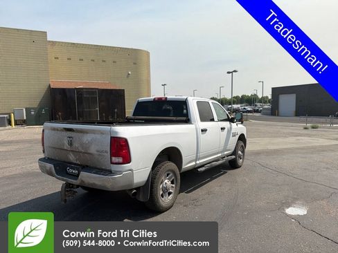 Used 2017 RAM 2500 Tradesman w/ Chrome Appearance Group AWD/4WD image 8