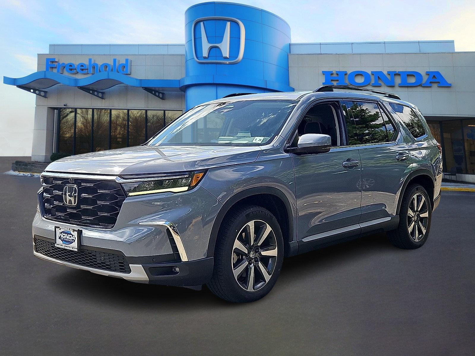 Certified 2023 Honda Pilot Elite image 3