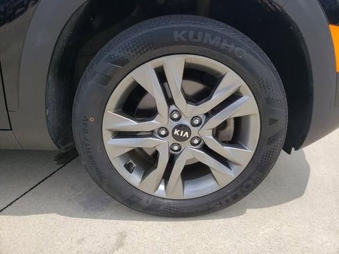 Used 2021 Kia Seltos S AWD/4WD image 28