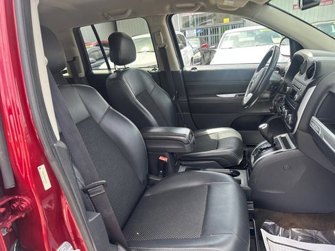 Used 2016 Jeep Compass Latitude image 13